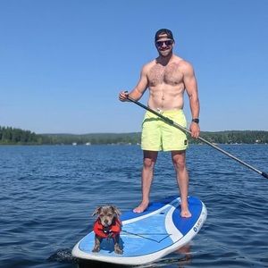 Meet your Posher, Brady